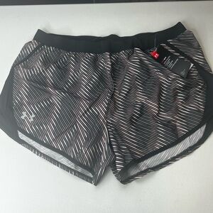 Under Armour Women’s Running Gym Play By 2 Shorts Printed XL NWT